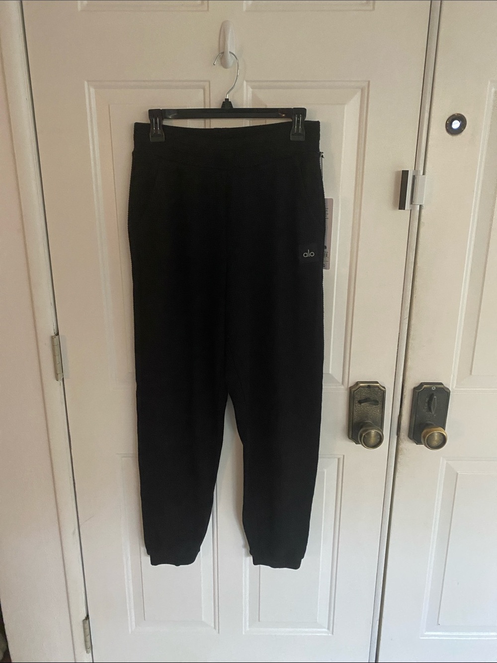 Alo Yoga Waffle Weekend Escape Jogger